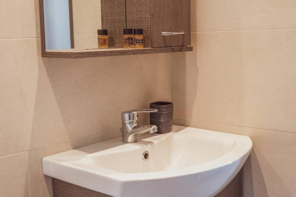 Sunny Downtown Appartment A/C Wifi C1 Kandiye Dış mekan fotoğraf